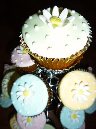 Pastel colour Wedding Cup Cakes