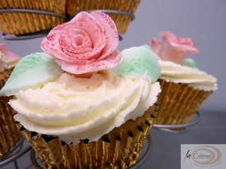 Pink Rose Wedding Cup Cakes