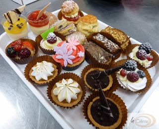 Patisserie tray