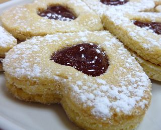 Heart Shaped Jammy Dodgers