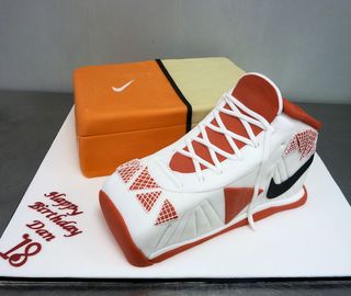 Lebron nike trainer 18th birthday cake