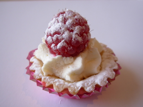 Raspberry and cream 