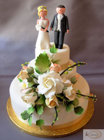 Ivory Wedding Cake L