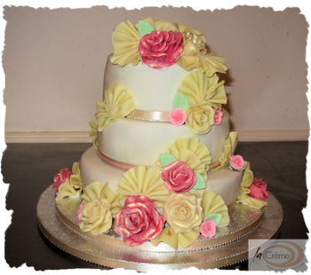 3 tier wedding cake by la creme patisserie